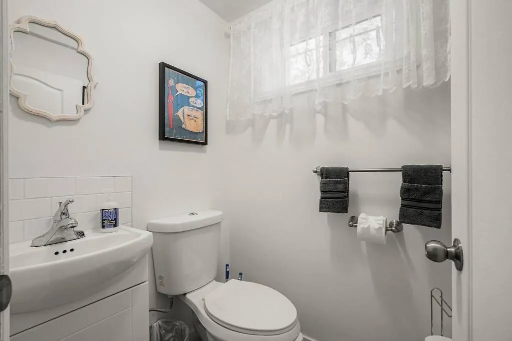 Voyager'S Hub- Calgary Innercity 3Bd 4Bed Sleeps 8
