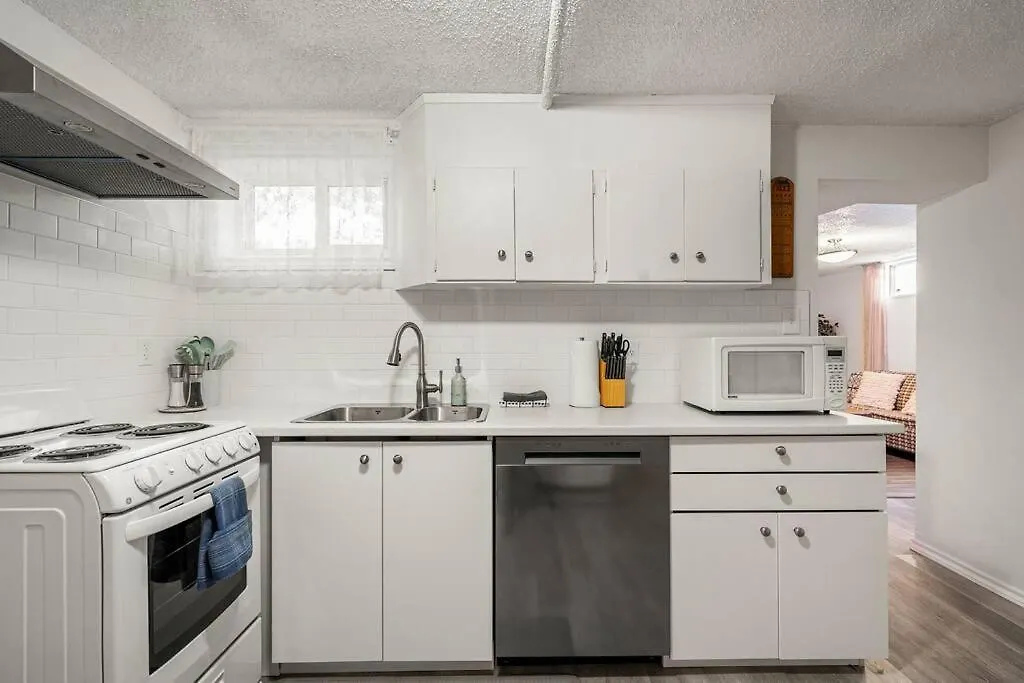 Vakantiehuis Voyager'S Hub- Calgary Innercity 3Bd 4Bed Sleeps 8