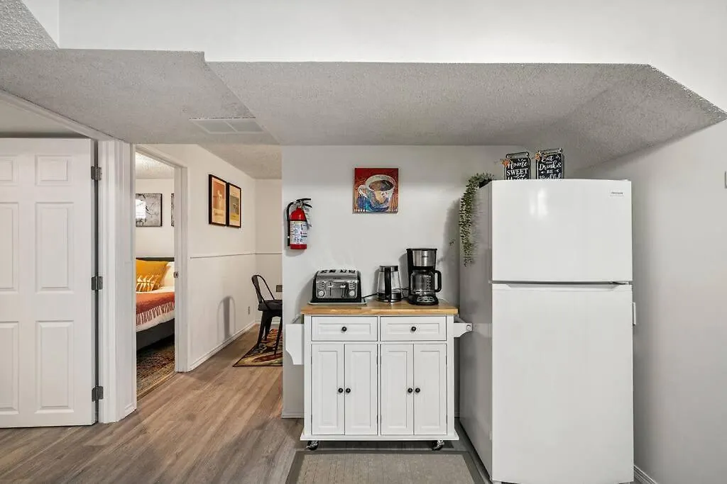 Vakantiehuis Voyager'S Hub- Calgary Innercity 3Bd 4Bed Sleeps 8